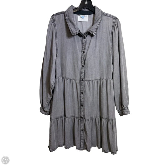 Dress Casual Short By Serra In Grey, Size: L