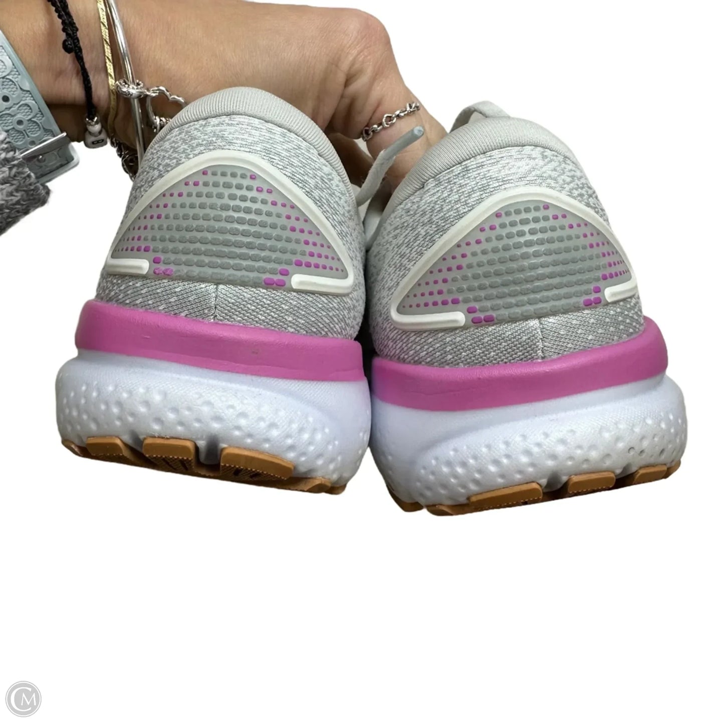 Shoes Sneakers By Brooks In Grey, Size: 9