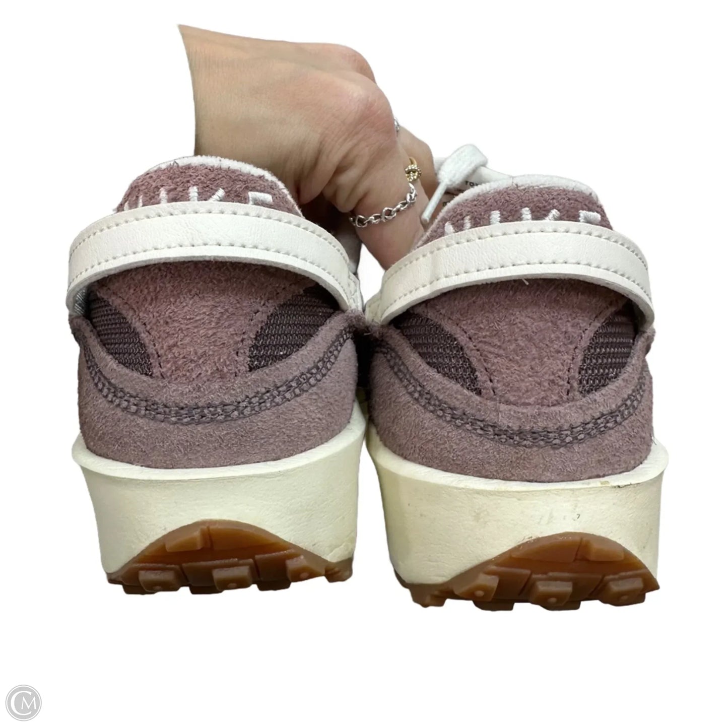 Shoes Sneakers By Nike In Mauve, Size: 8