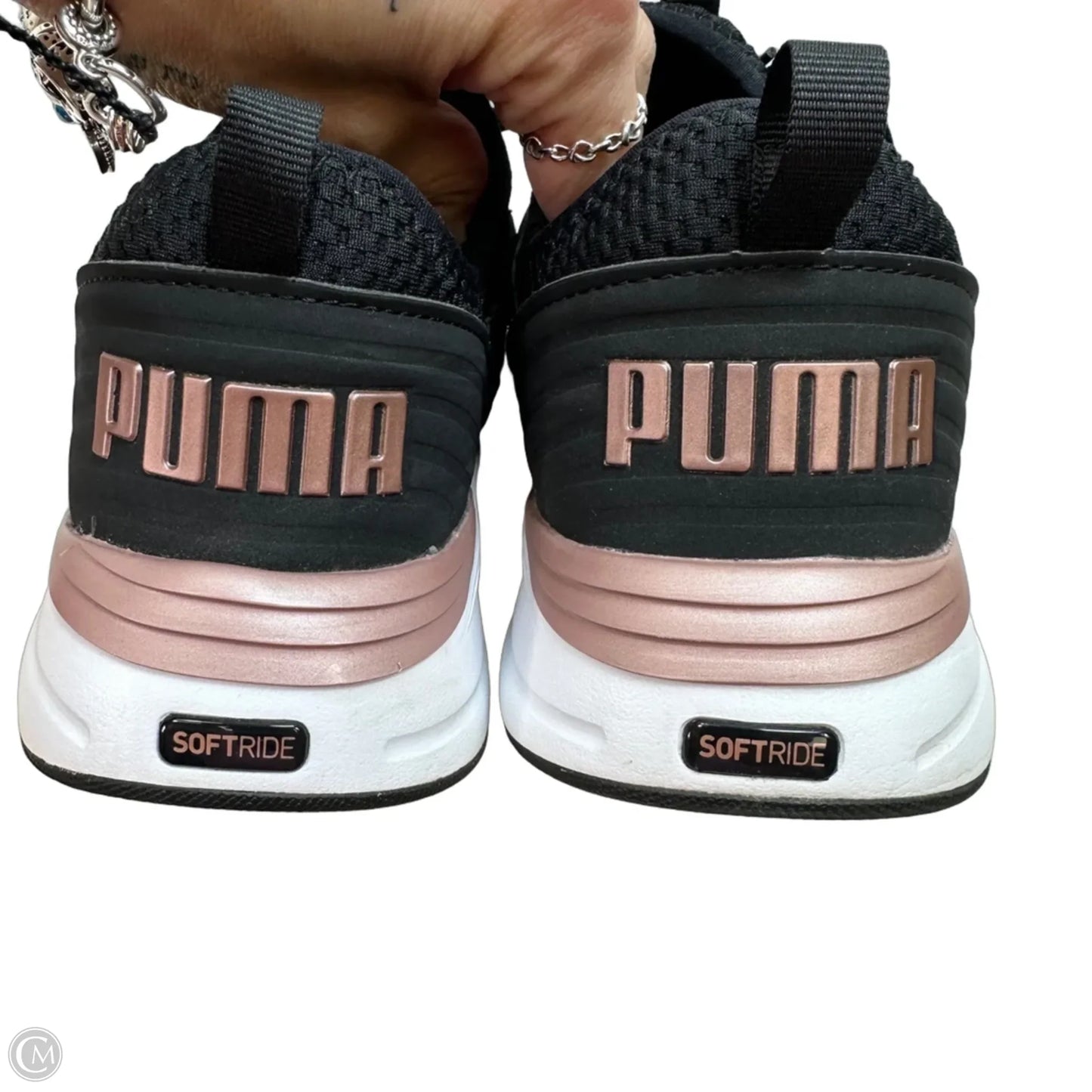 Shoes Sneakers By Puma In Black, Size: 8.5