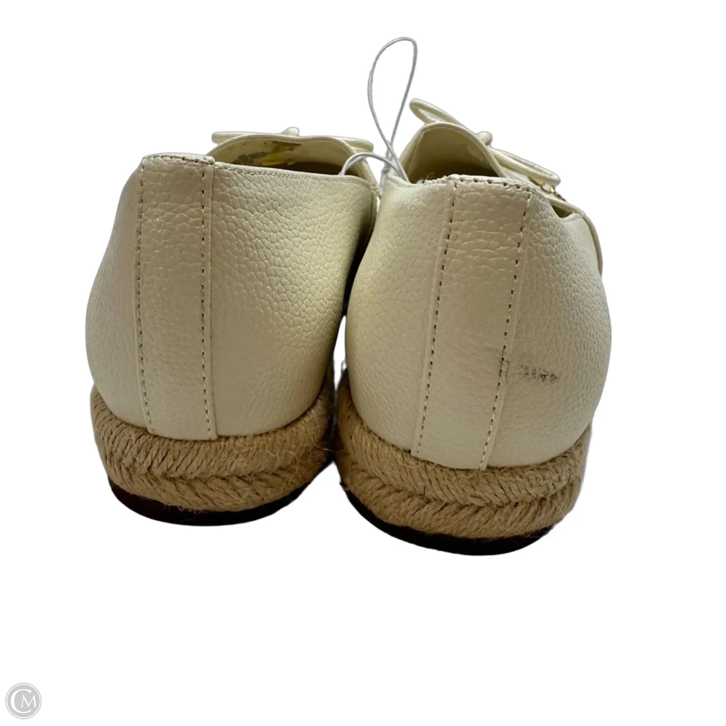 Shoes Flats By Guess In Ivory, Size: 8