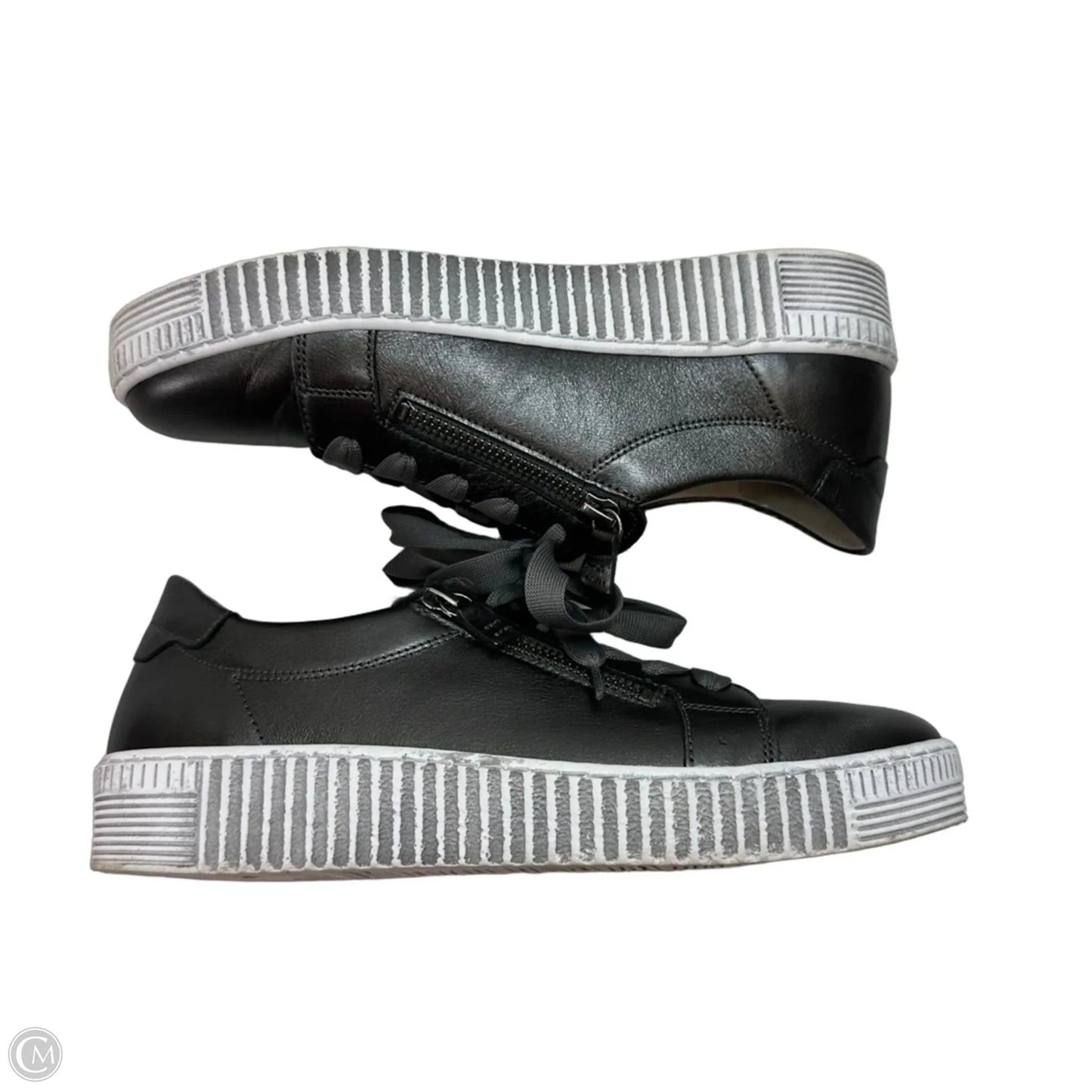 Shoes Sneakers By Cmb In Grey, Size: 8.5
