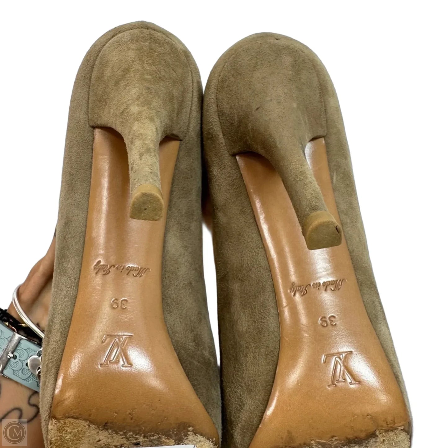 Heels Shoes Luxury Designer By Louis Vuitton In Beige, Size: 39 as is