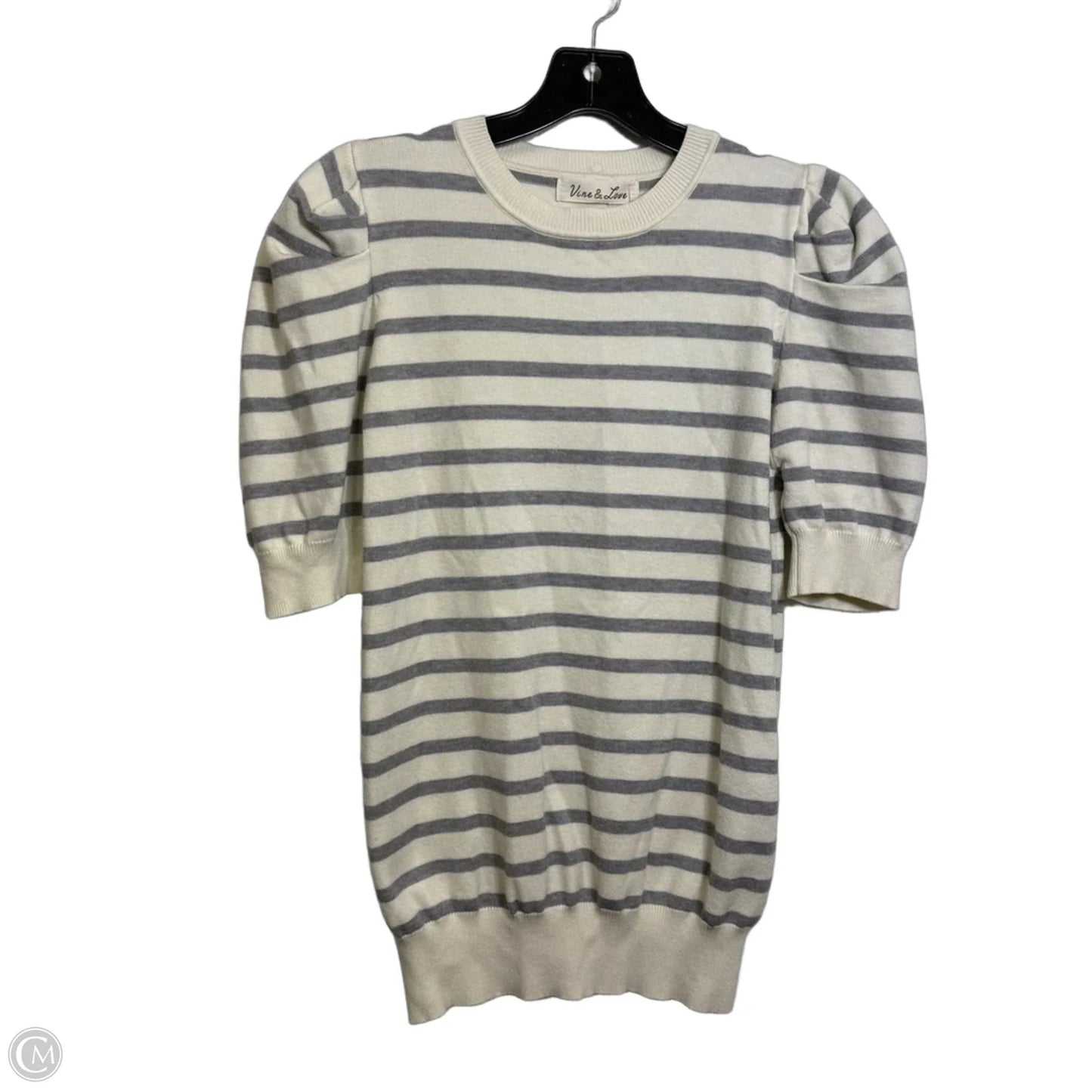Top Short Sleeve By Vine & Love In Striped Pattern, Size: M