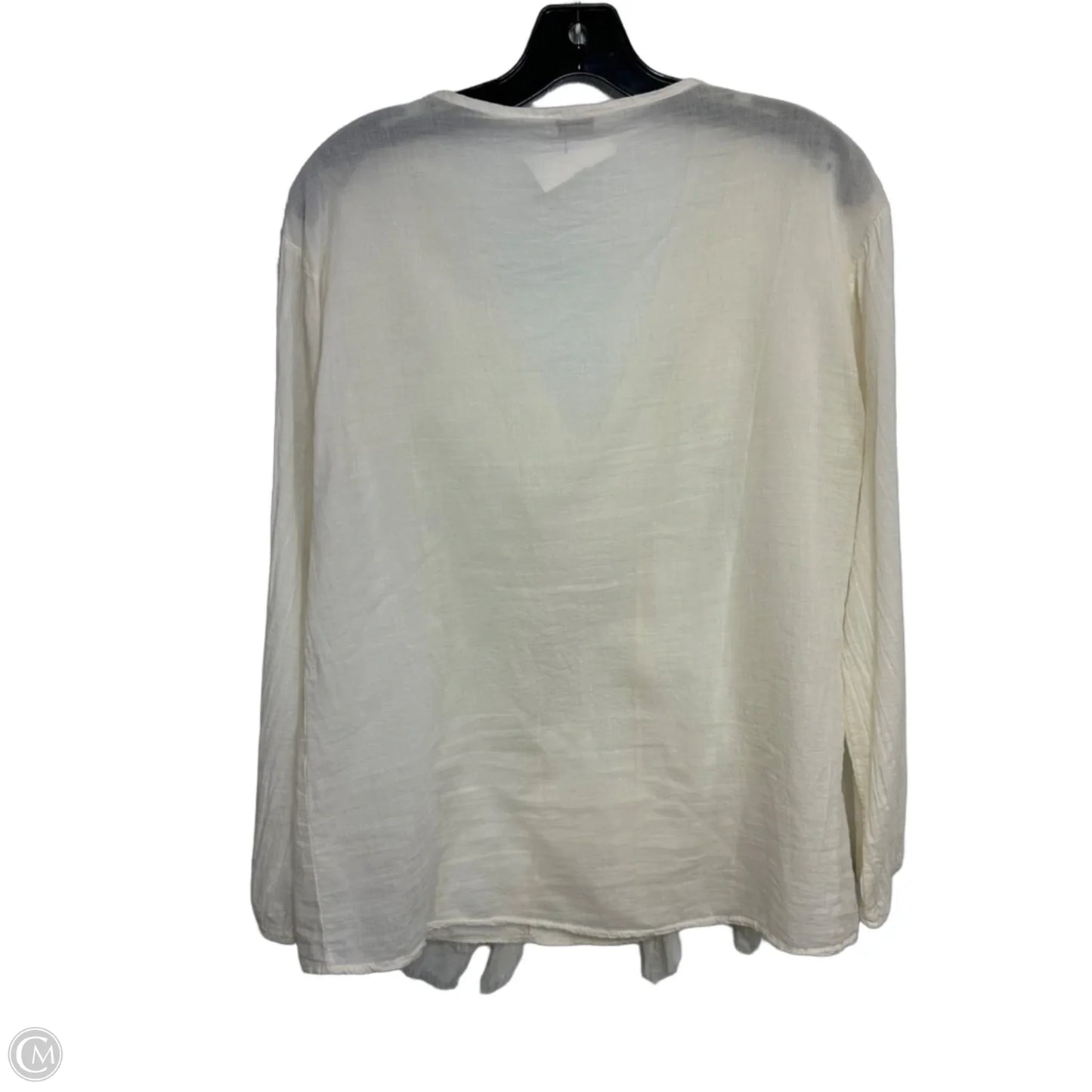Top Long Sleeve By Clothes Mentor In Ivory, Size: M