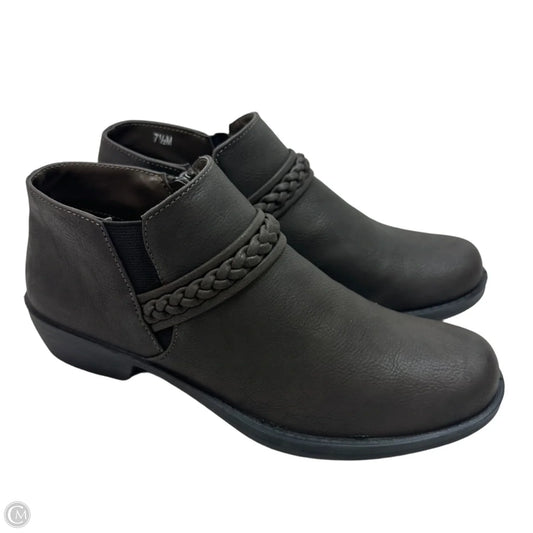 Boots Ankle Flats By Easy Street In Brown, Size: 7.5