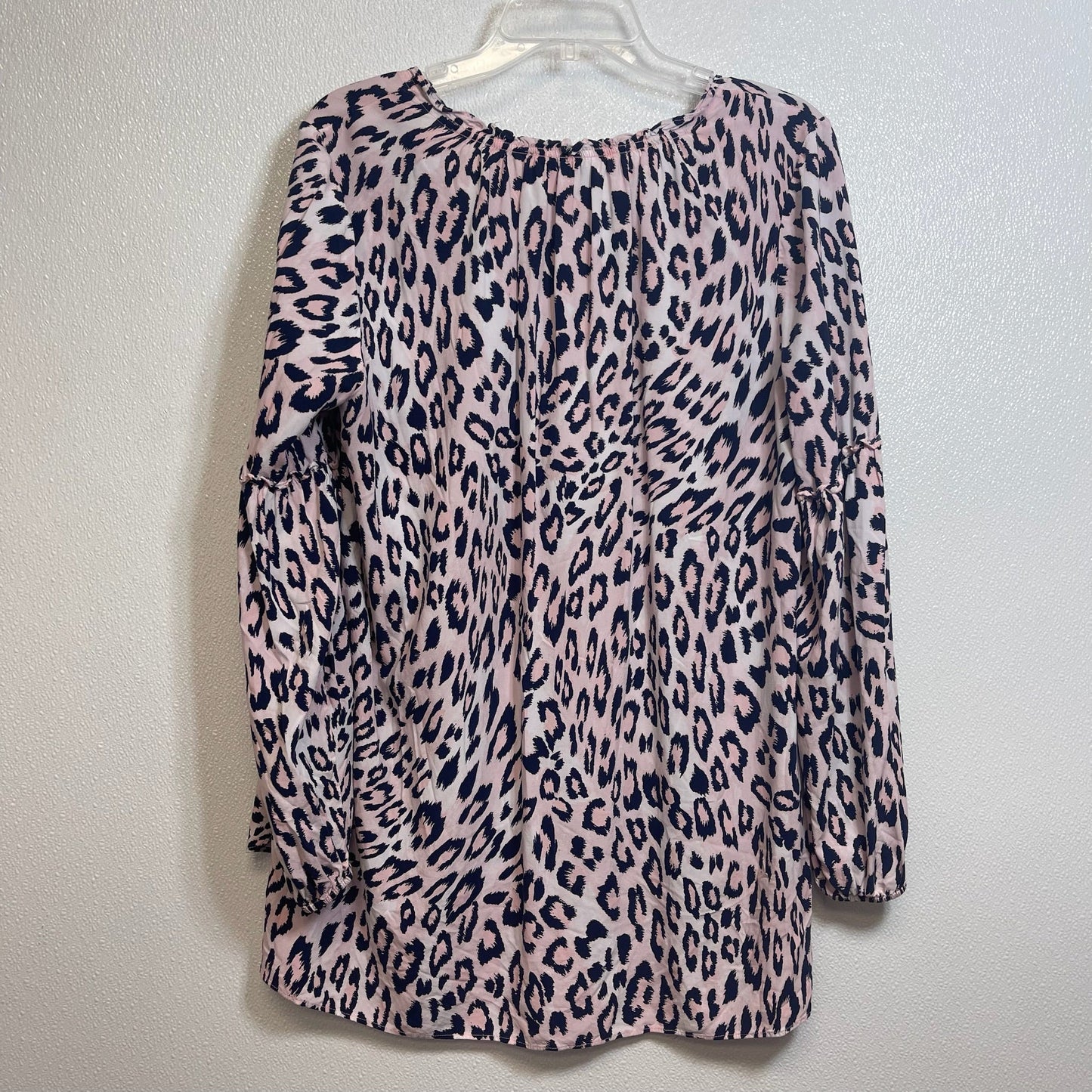 Top Long Sleeve By Crown And Ivy In Print, Size: L