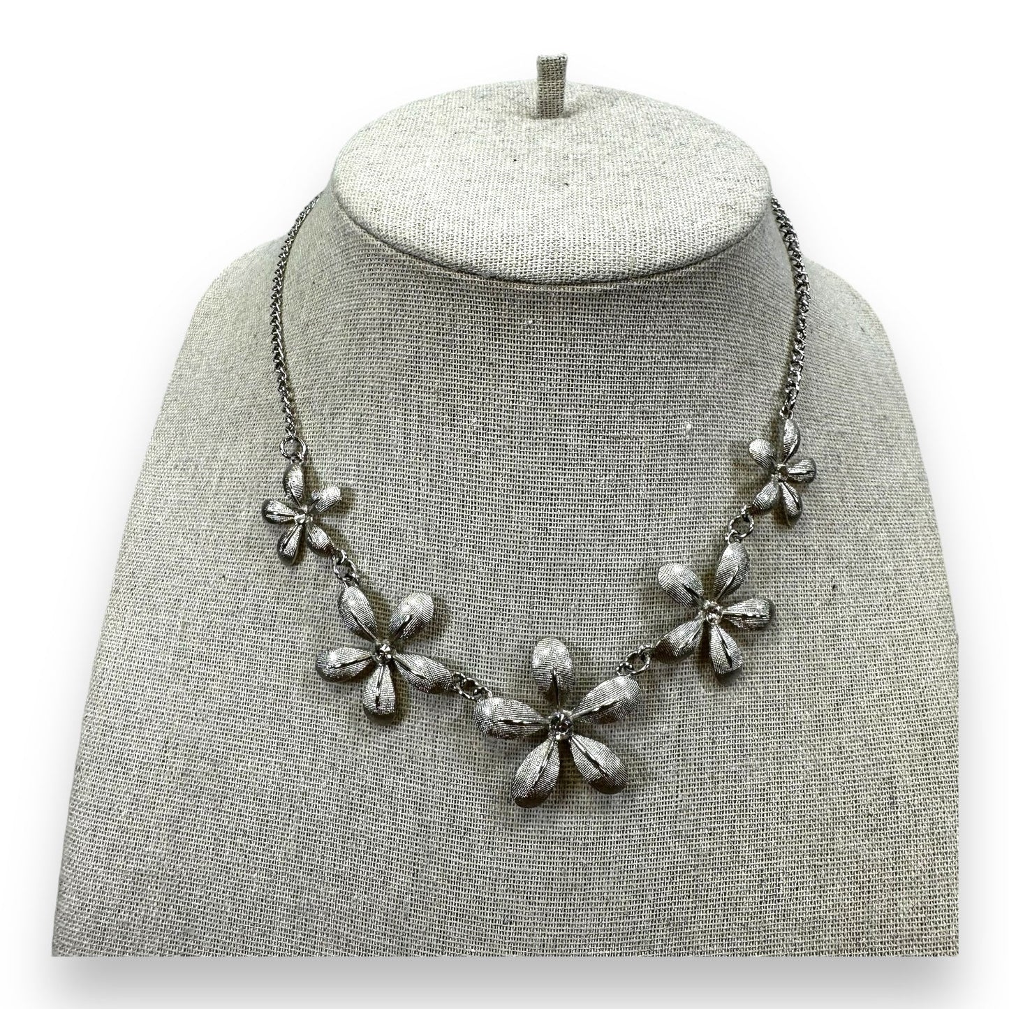 Flower Necklace Other By Clothes Mentor