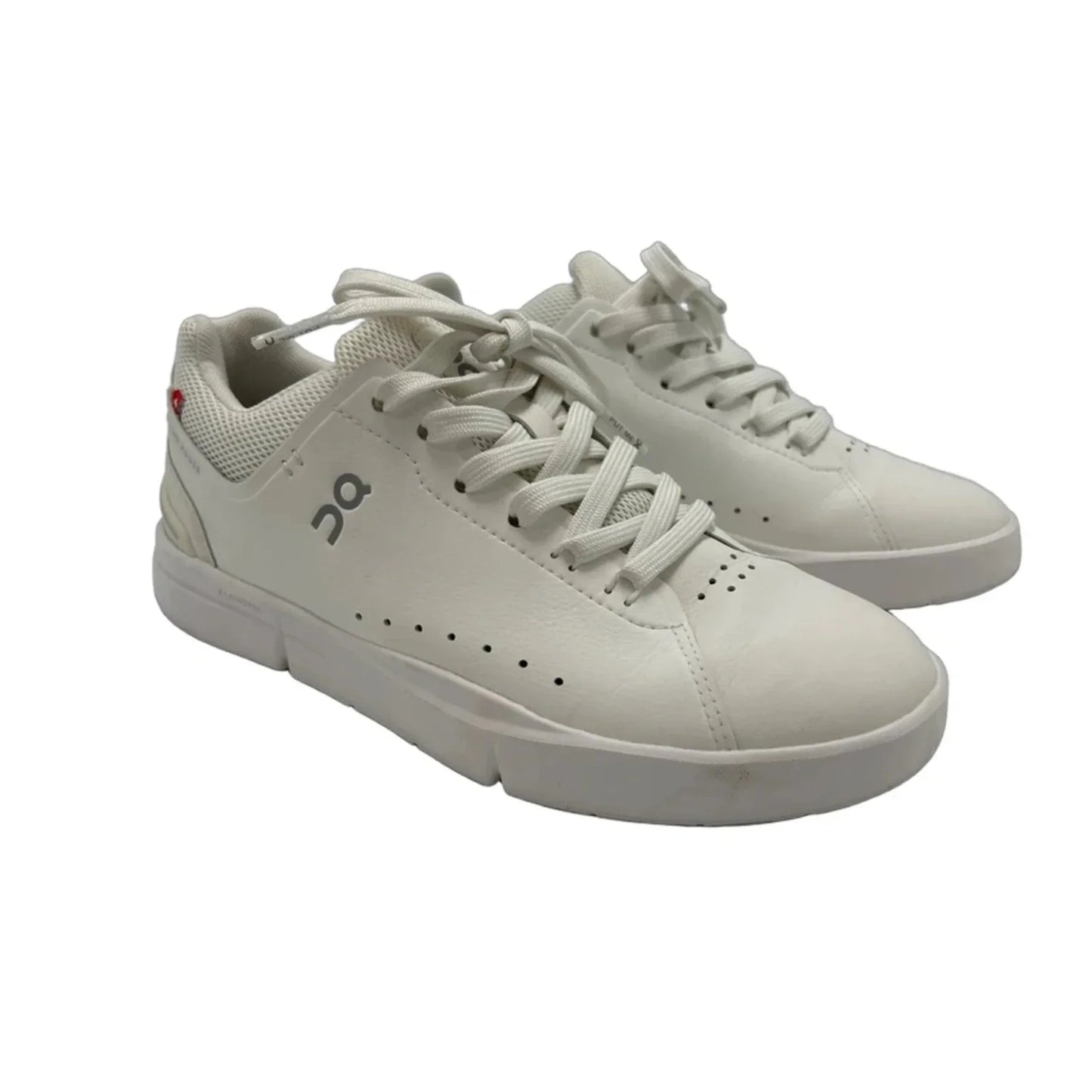 Shoes Sneakers By ON Cloud In White, Size: 6