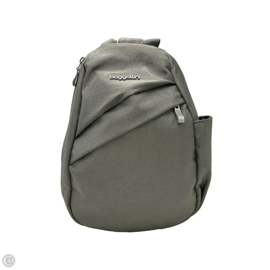 Baggallini Crossbody Bag in Grey