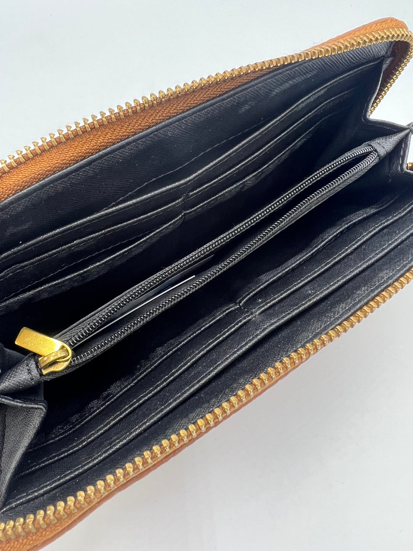 Leather Wallet Designer By Fossil