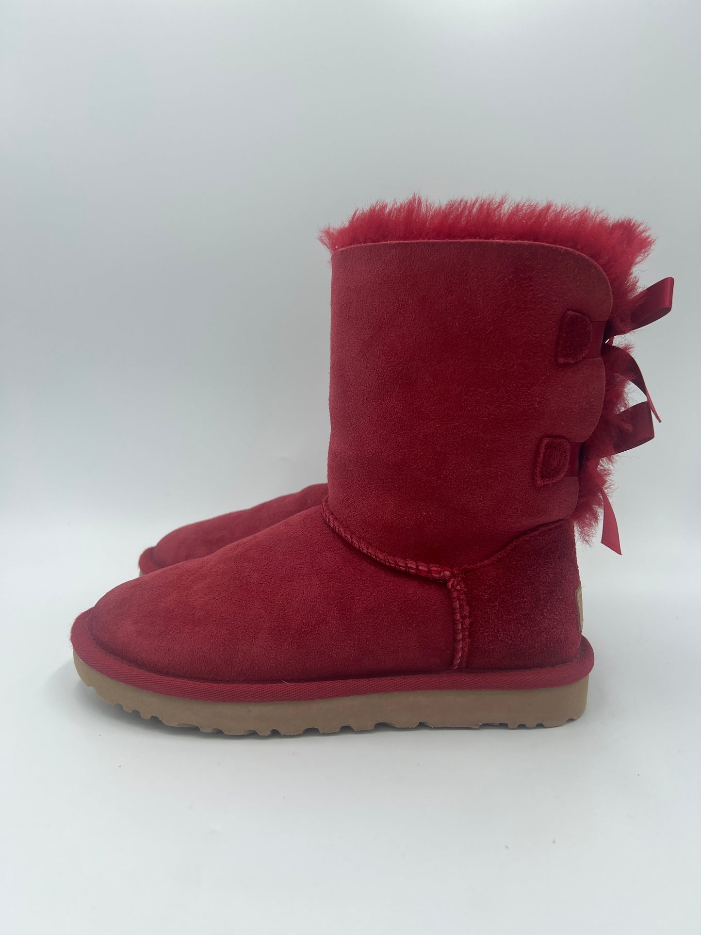 Like New! UGG Bailey Bow Boots  Size: 5