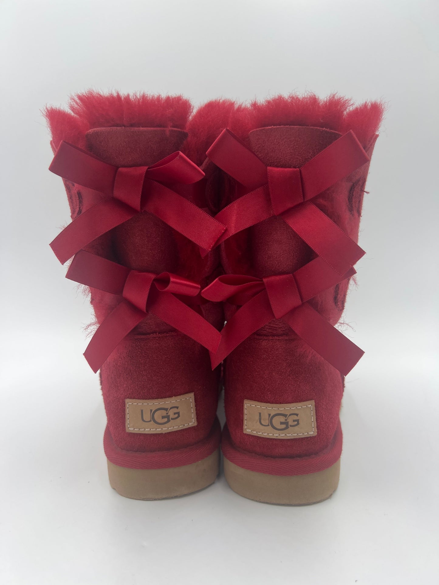 Like New! UGG Bailey Bow Boots  Size: 5