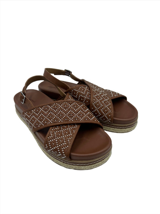 Brown Sandals Flats Universal Thread, Size 11