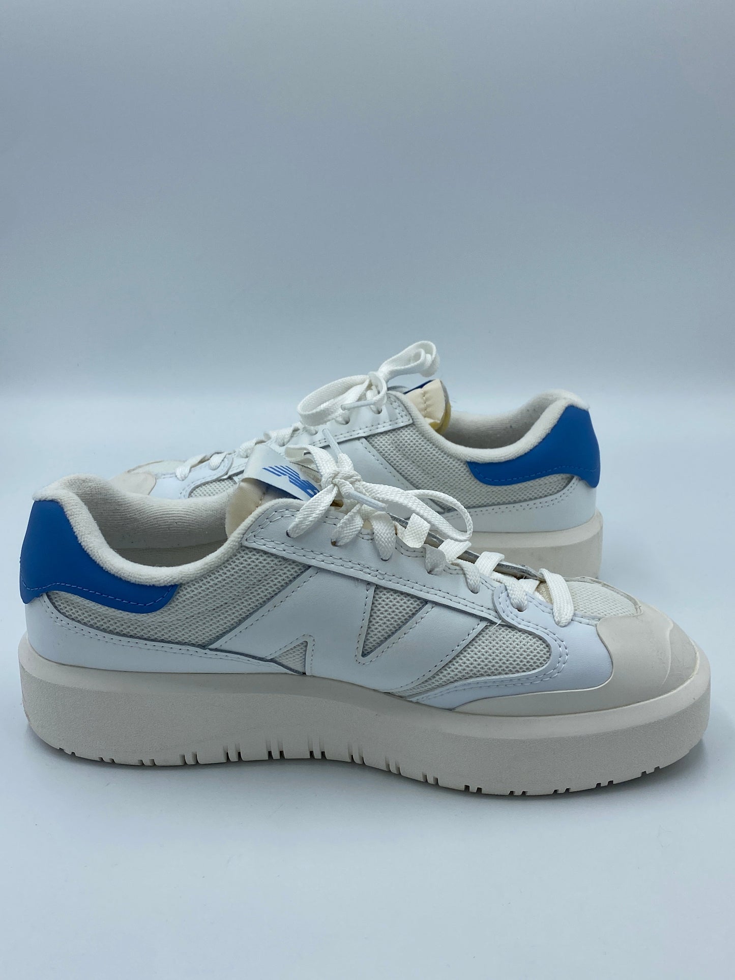 New Balance White Heritage Blue Sneakers,  Size 10 (W) / 8 (M)