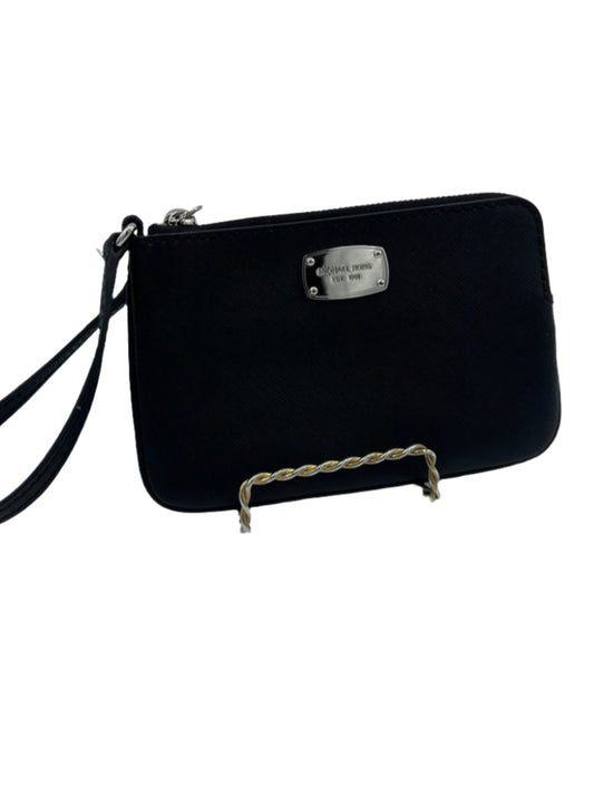 Like New! Wristlet Designer Michael Kors