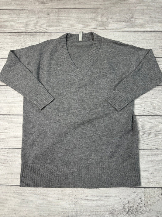 Dress Sweater By Athleta In Grey, Size: L