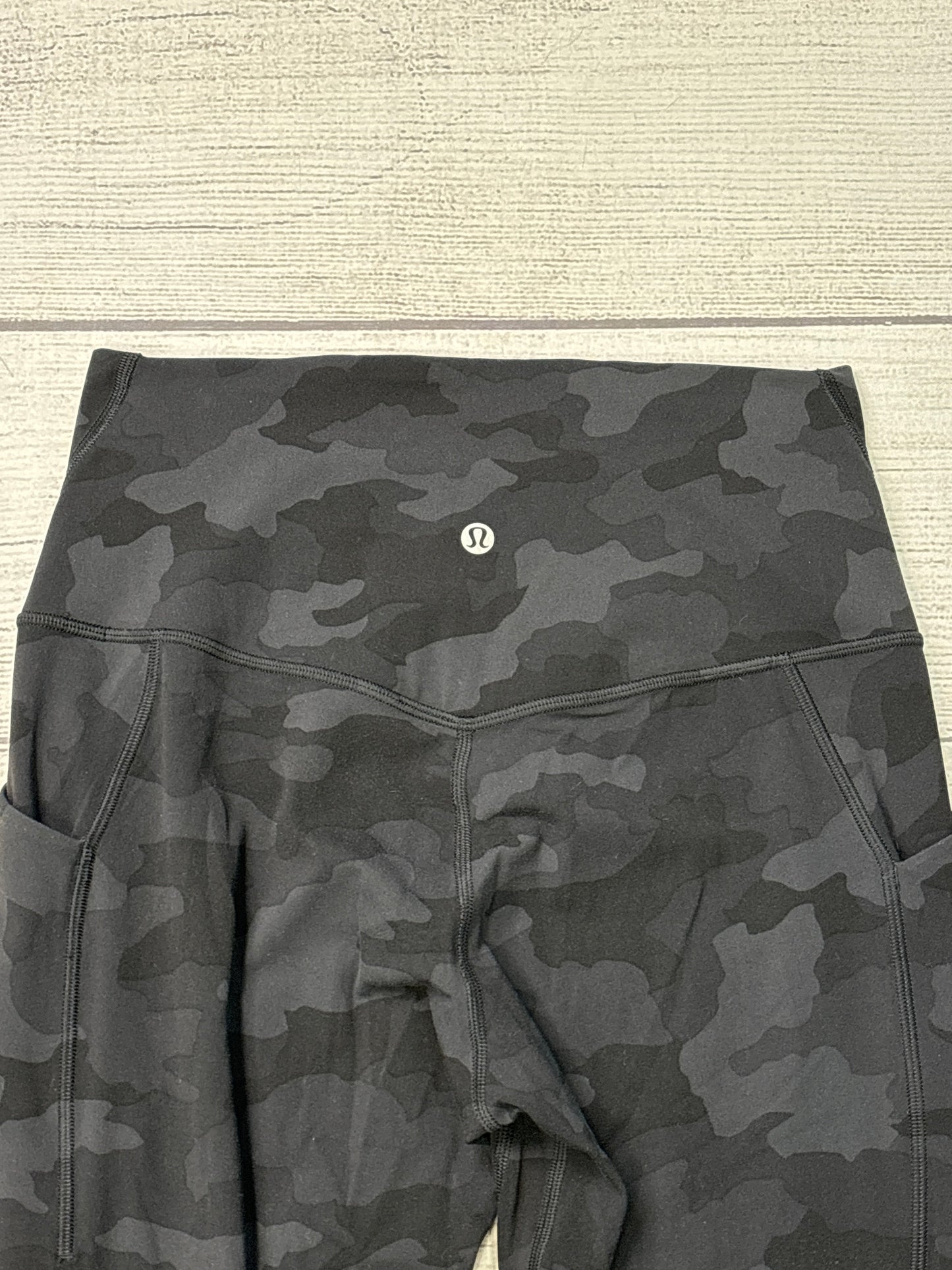 Athletic Leggings By Lululemon In Camoflauge, Size: M