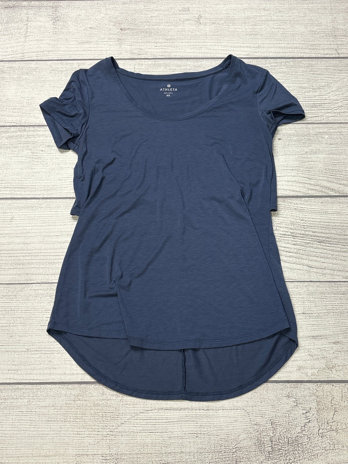 Athletic Top Short Sleeve By Athleta In Blue, Size: Xs