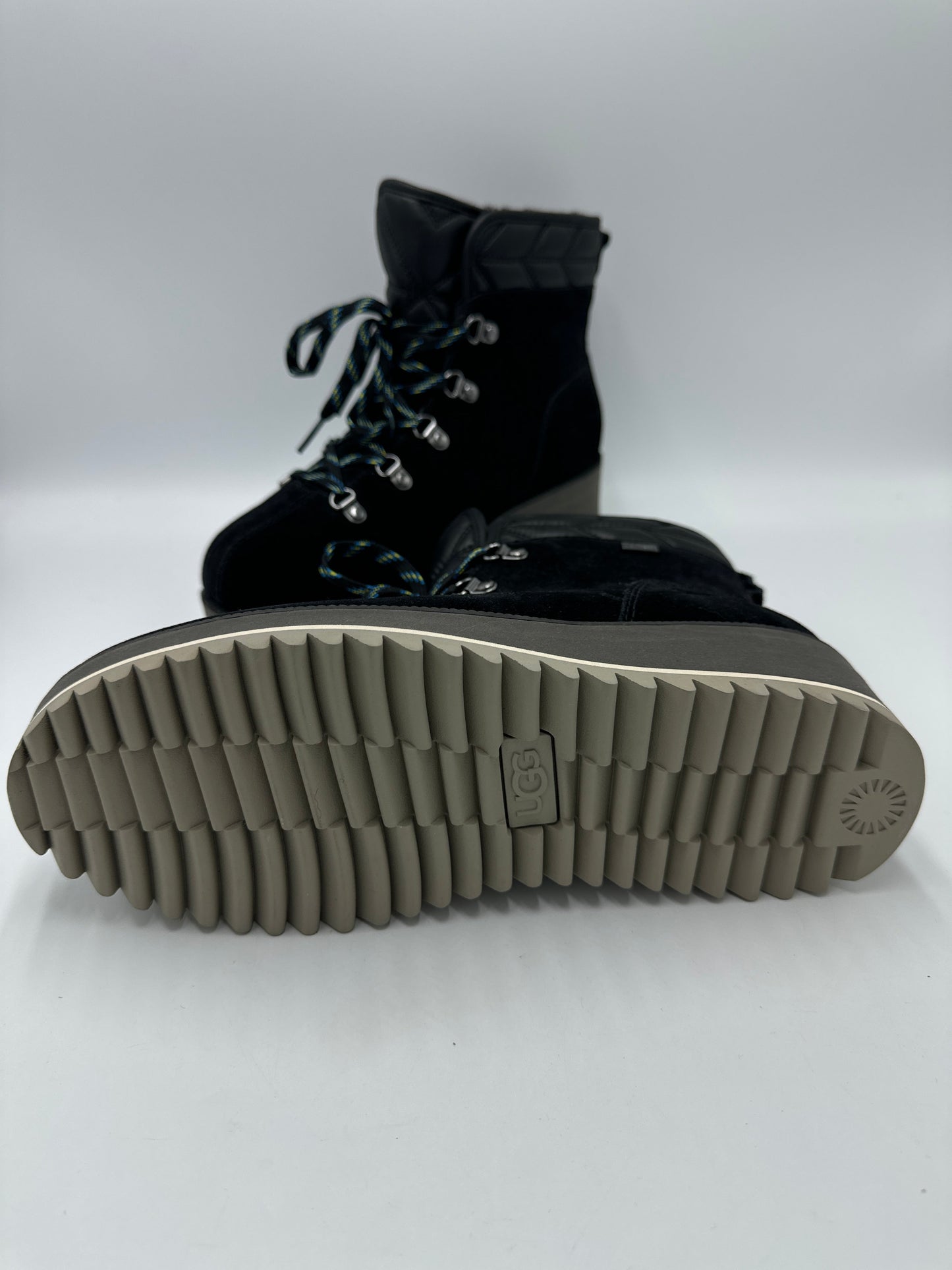 Like New! Boots Designer By UGG In Black, Size: 8