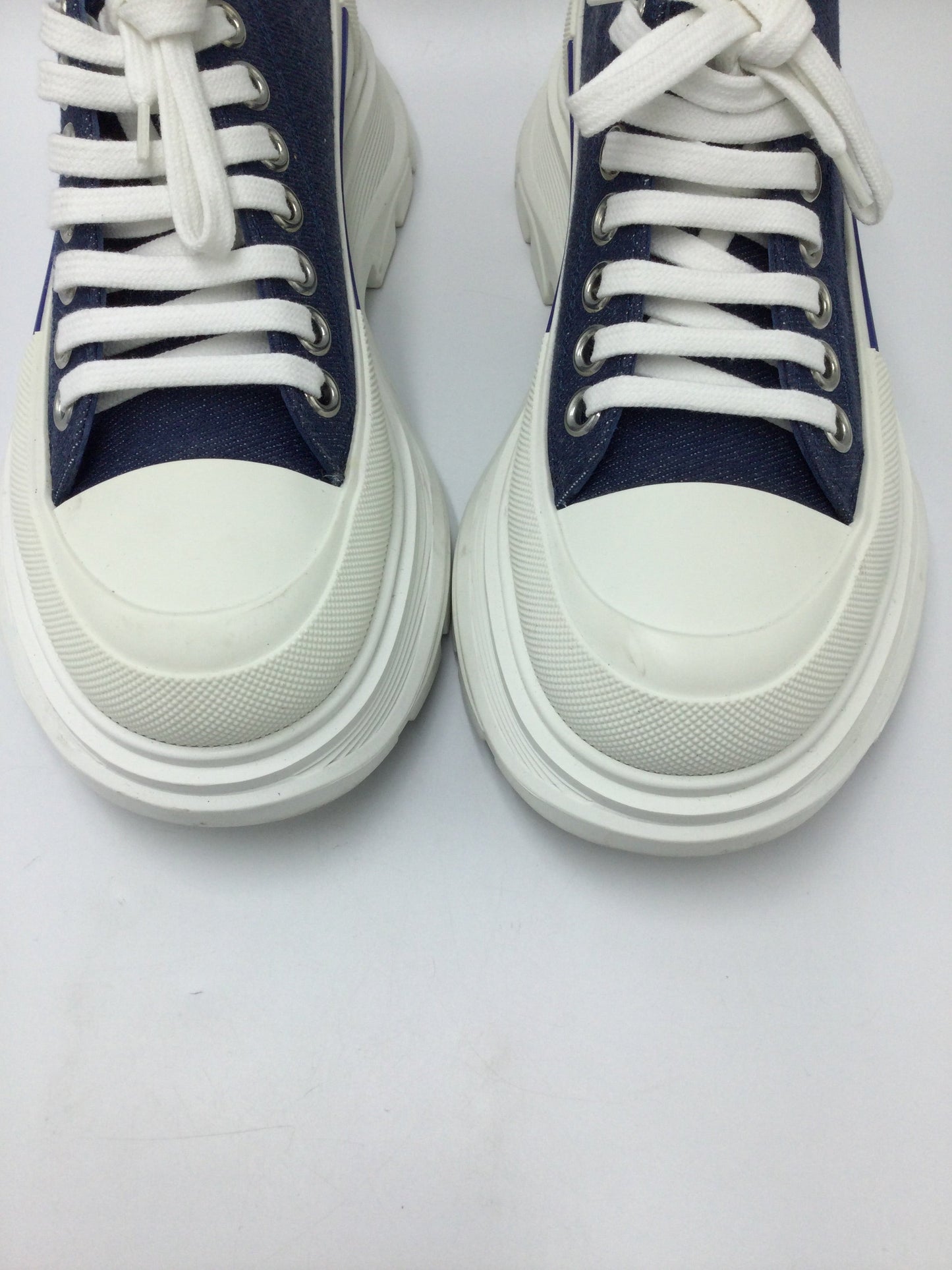 Alexander McQueen Tread Slick Sneakers In Blue, Size: 7