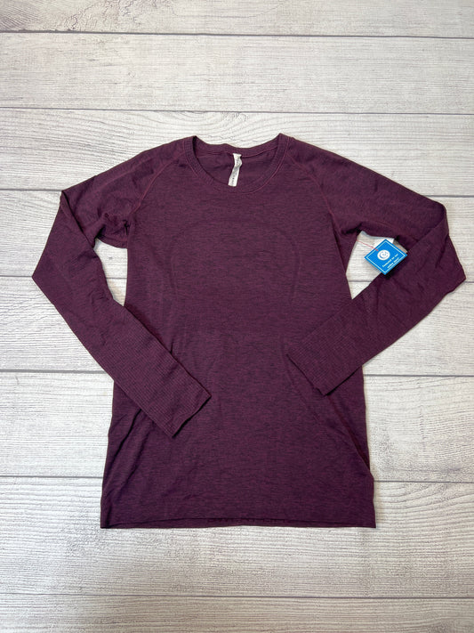 Athletic Top Long Sleeve Crewneck By Lululemon In Maroon, Size: M/10