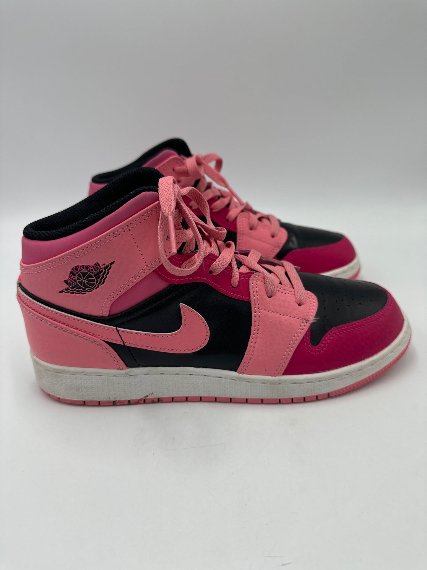 Nike AIR JORDAN In Size: 9 W (Youth Size 7)