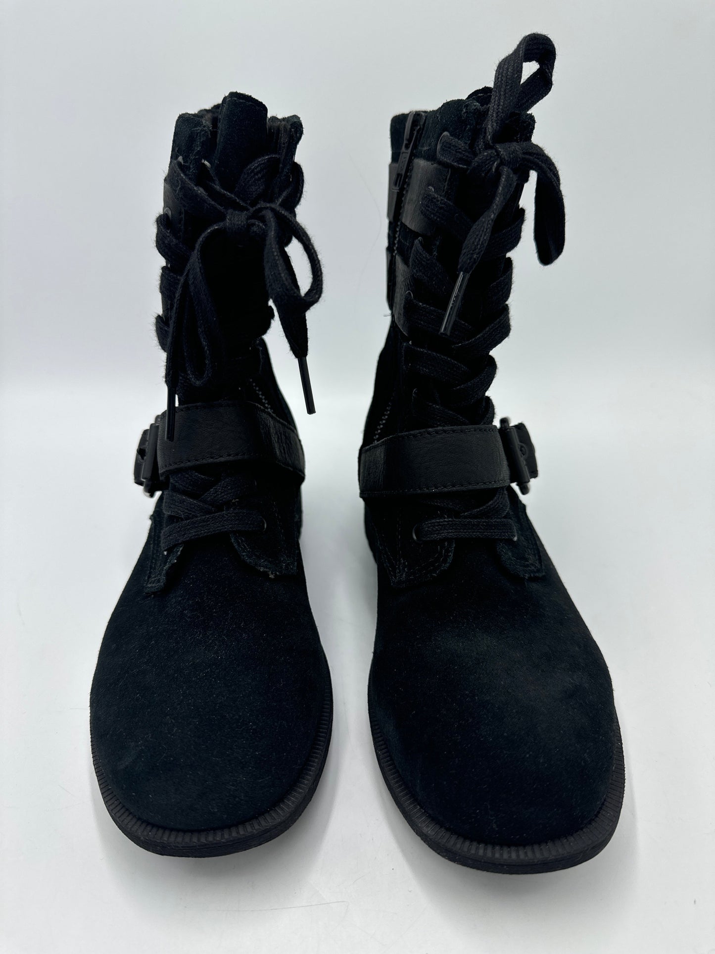 Boots Designer By UGG In Black, Size: 6.5