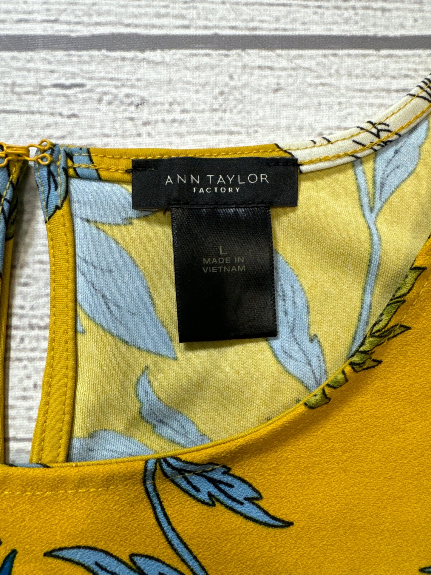 Top Short Sleeve By Ann Taylor In Yellow, Size: L