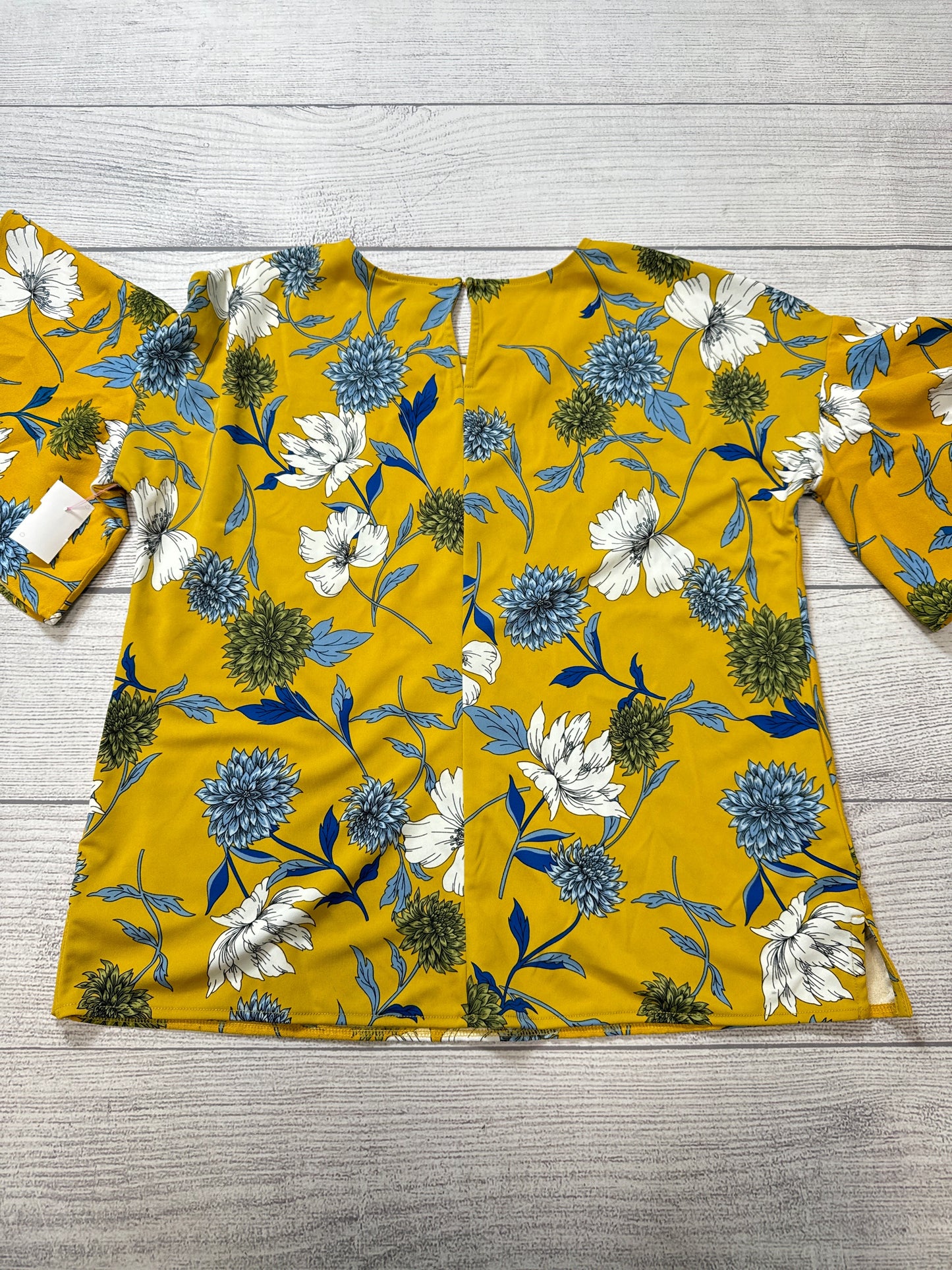 Top Short Sleeve By Ann Taylor In Yellow, Size: L