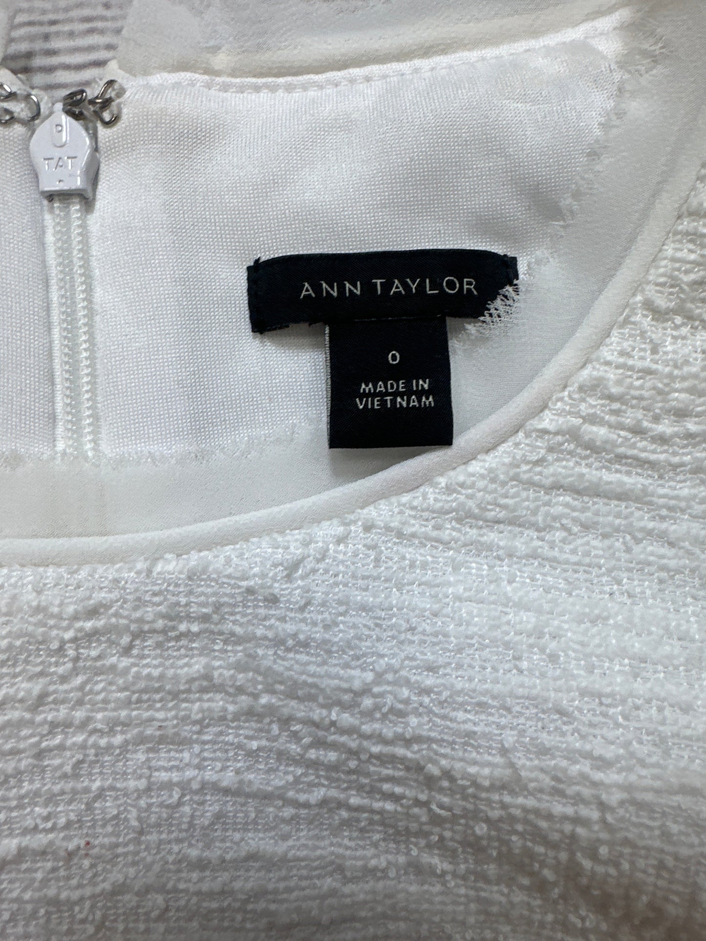 Dress Casual Short By Ann Taylor In White, Size: Xs