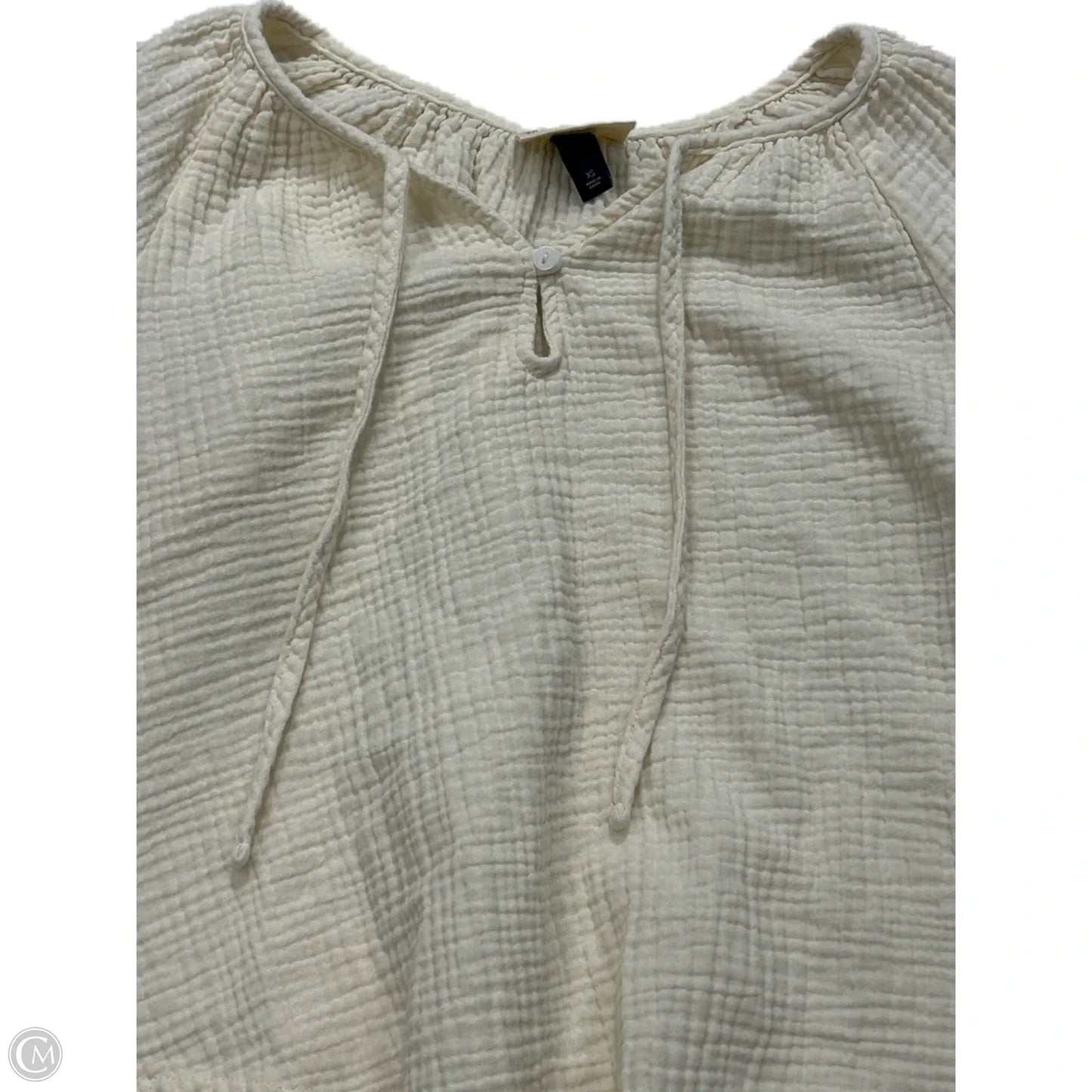 Top Long Sleeve By Universal Thread In Cream, Size: Xs