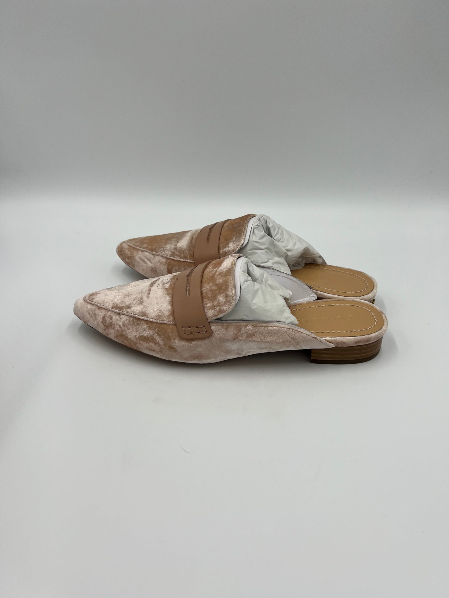 New! Shoes Designer By Coach  Size: 9