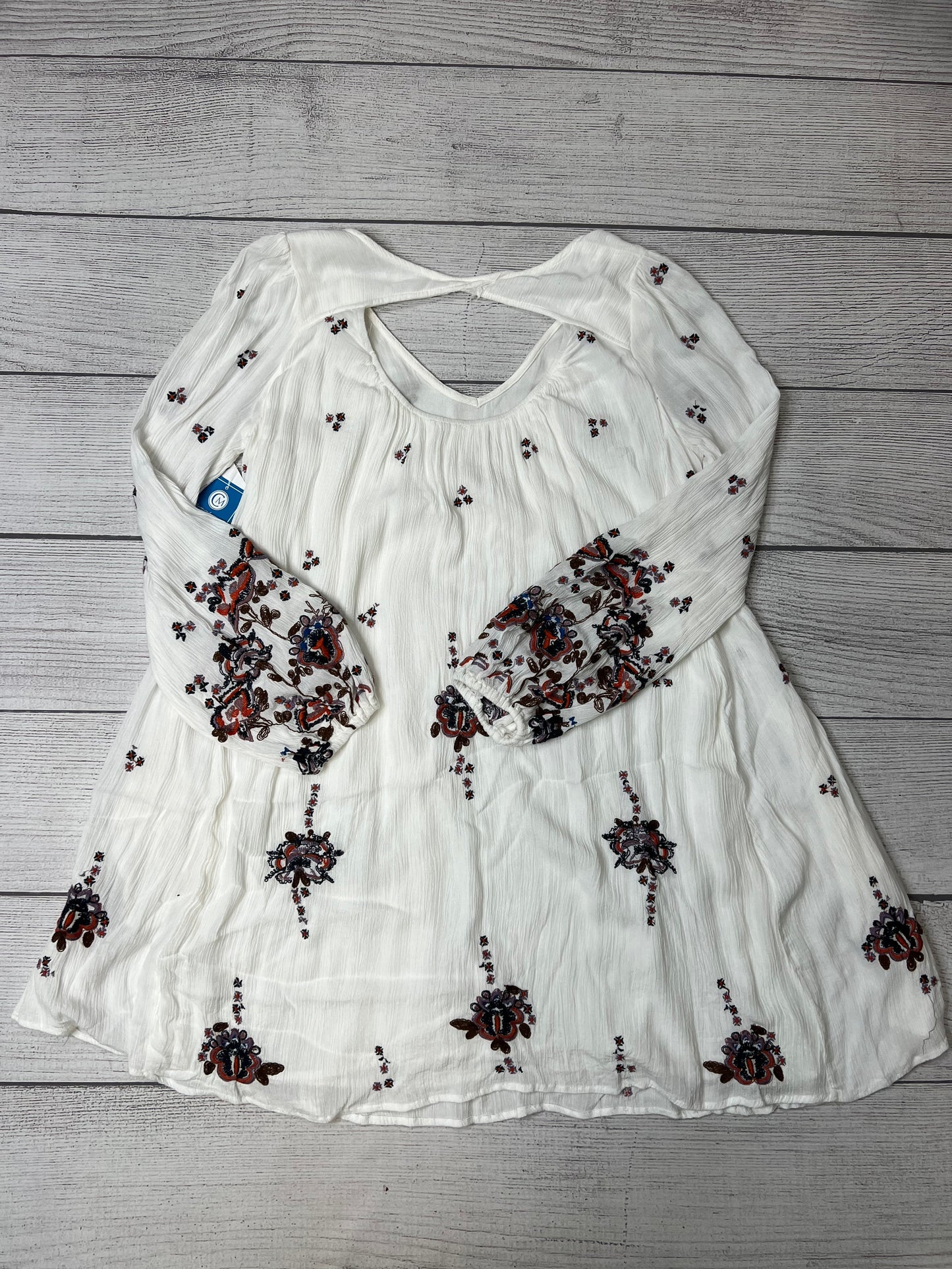 Dress Casual Short By Free People  Size: S