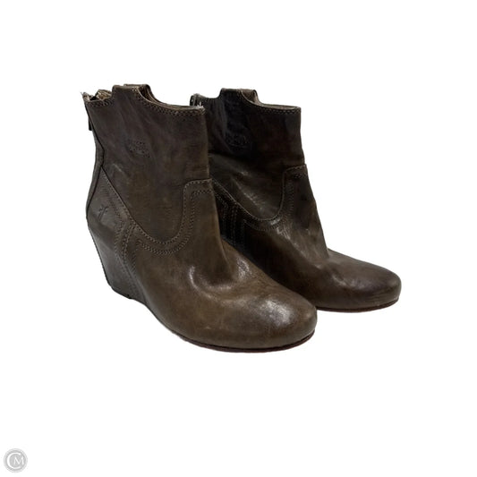 Boots Designer By Frye In Brown, Size: 7