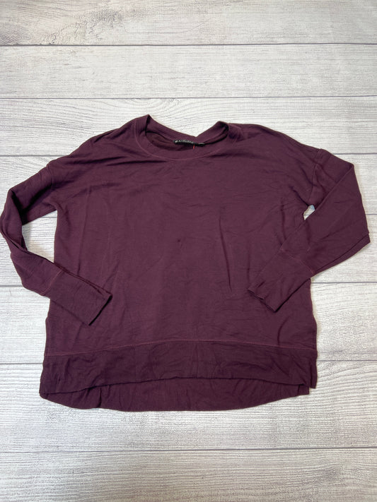 Athletic Top Long Sleeve Crewneck By Athleta In Maroon, Size: Xl