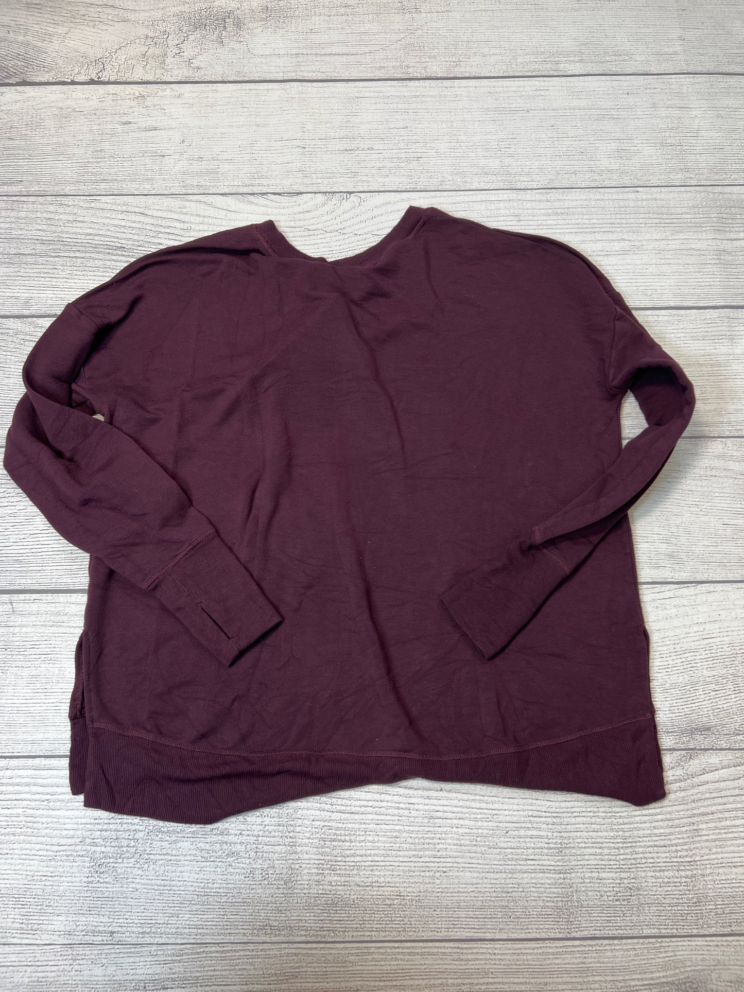 Athletic Top Long Sleeve Crewneck By Athleta In Maroon, Size: Xl