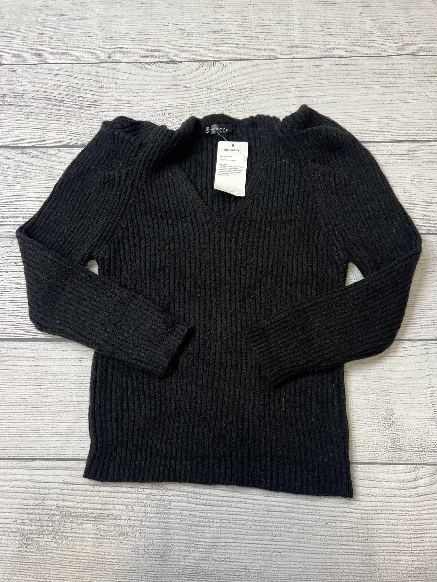 New! Sweater By Pretty Garden  Size: M