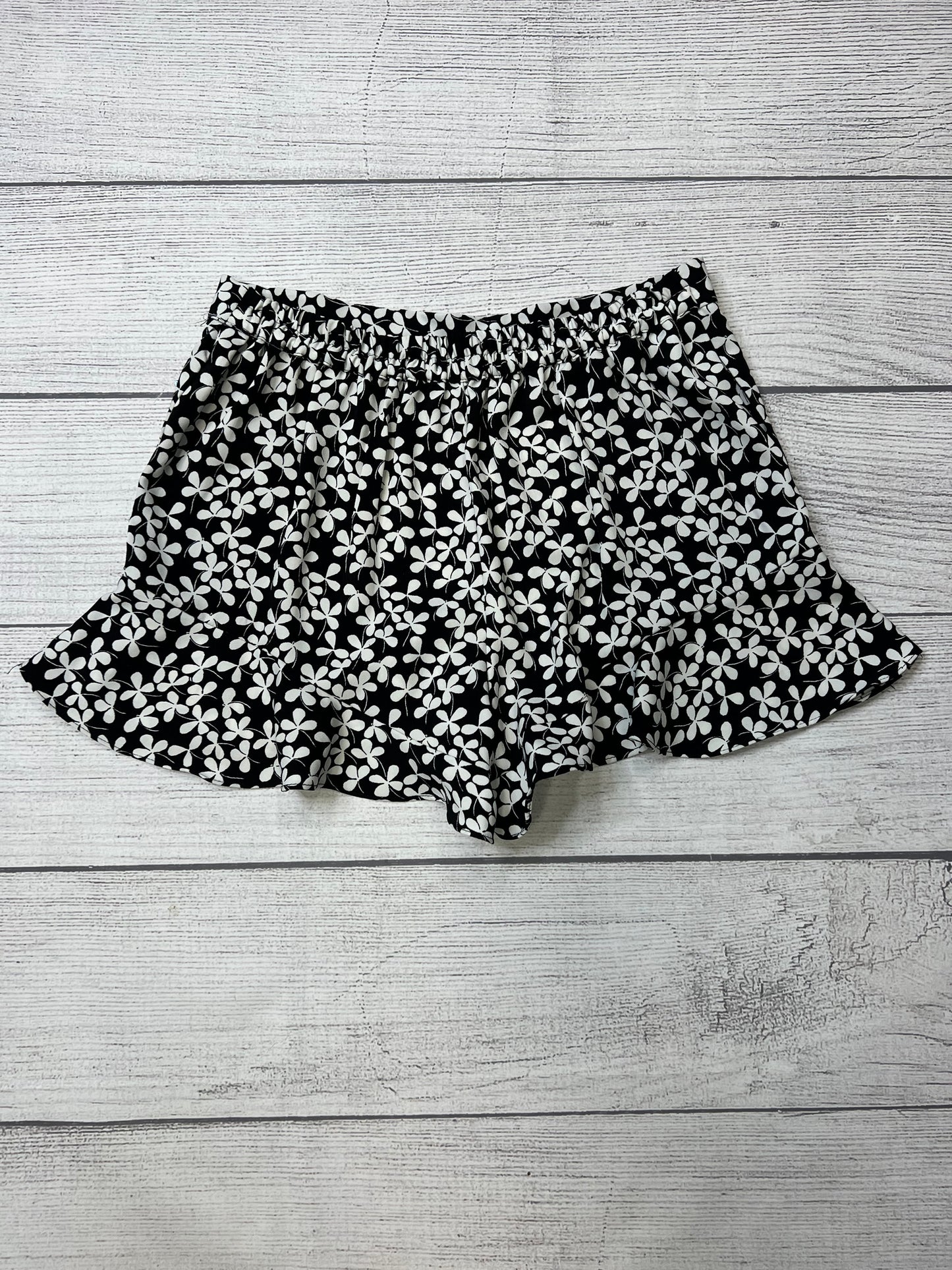 Shorts By Who What Wear  Size: 8