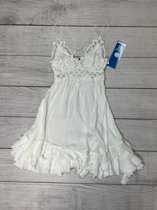 Dress Casual Short By Free People In White, Size: S