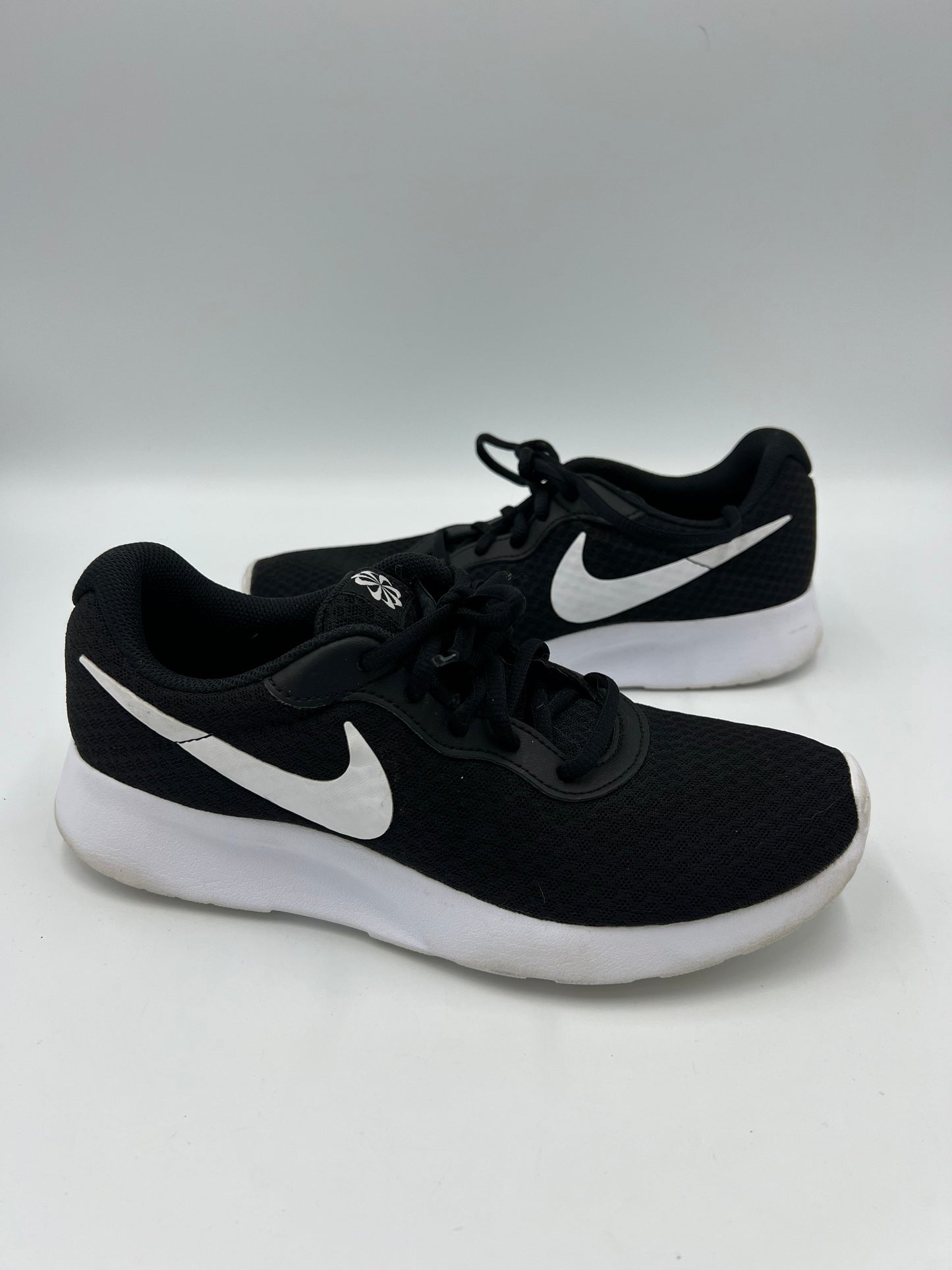 Shoes Athletic By Nike In Black, Size: 8.5