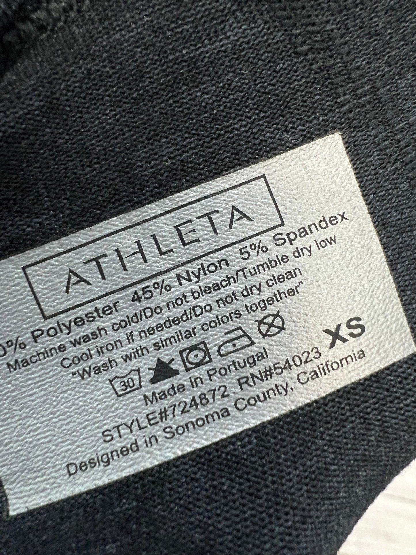 Athletic Top Long Sleeve Crewneck By Athleta In Black, Size: Xs