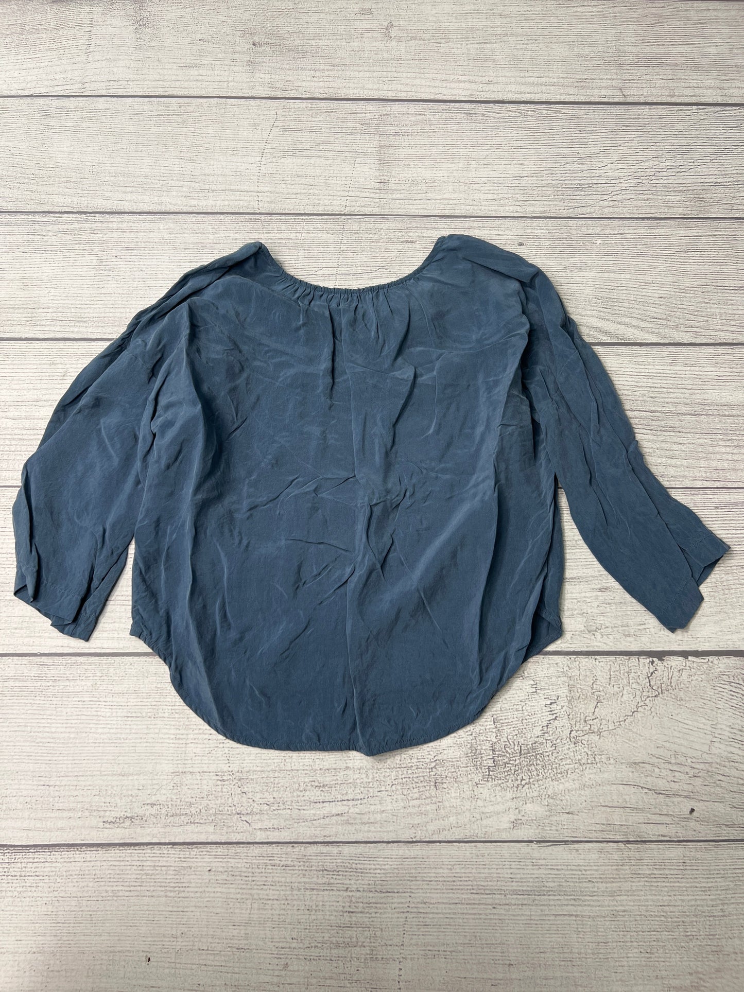 Top Long Sleeve By Everlane In Blue, Size: Xxs