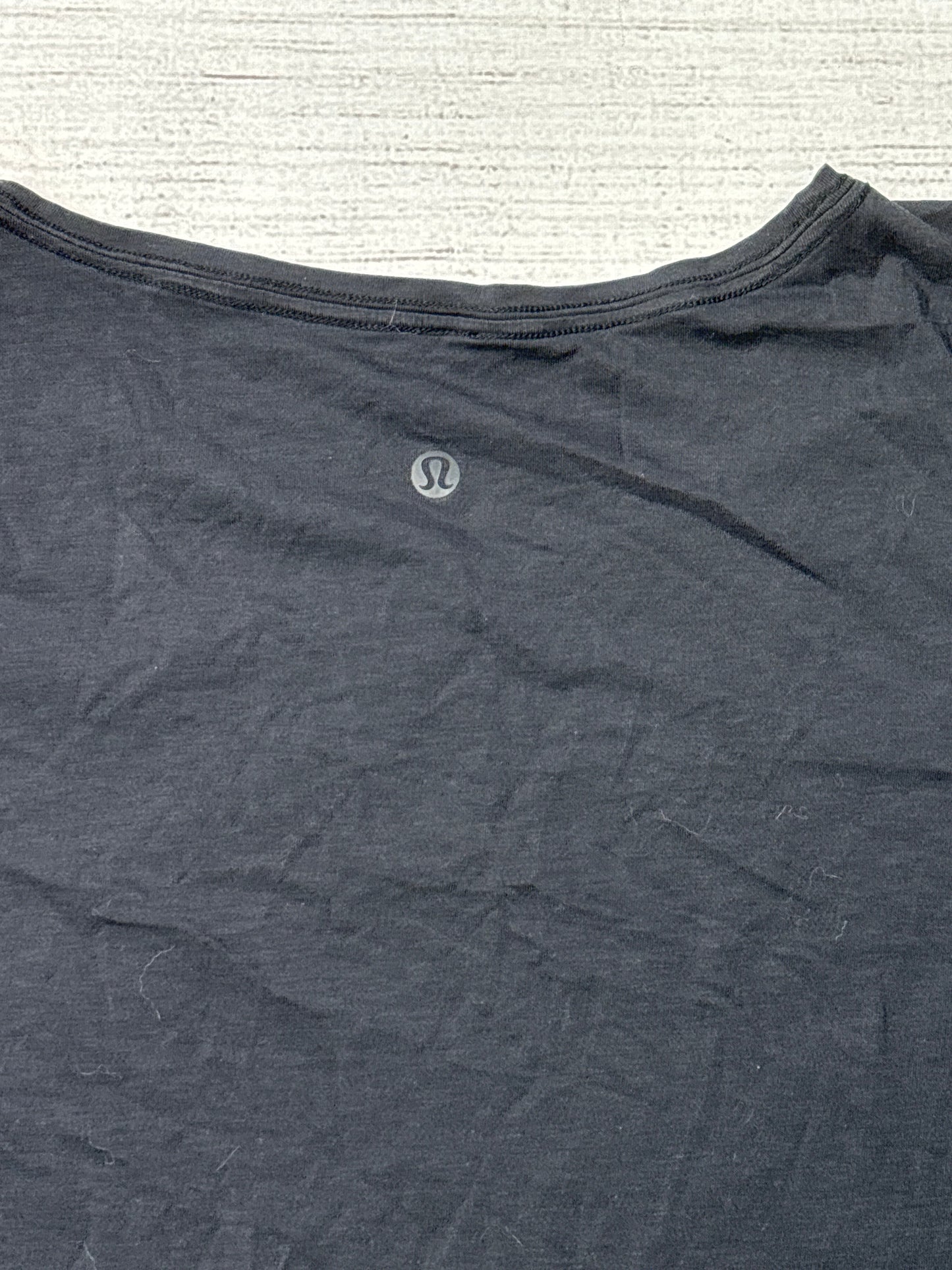 Athletic Top Short Sleeve By Lululemon In Black, Size: L