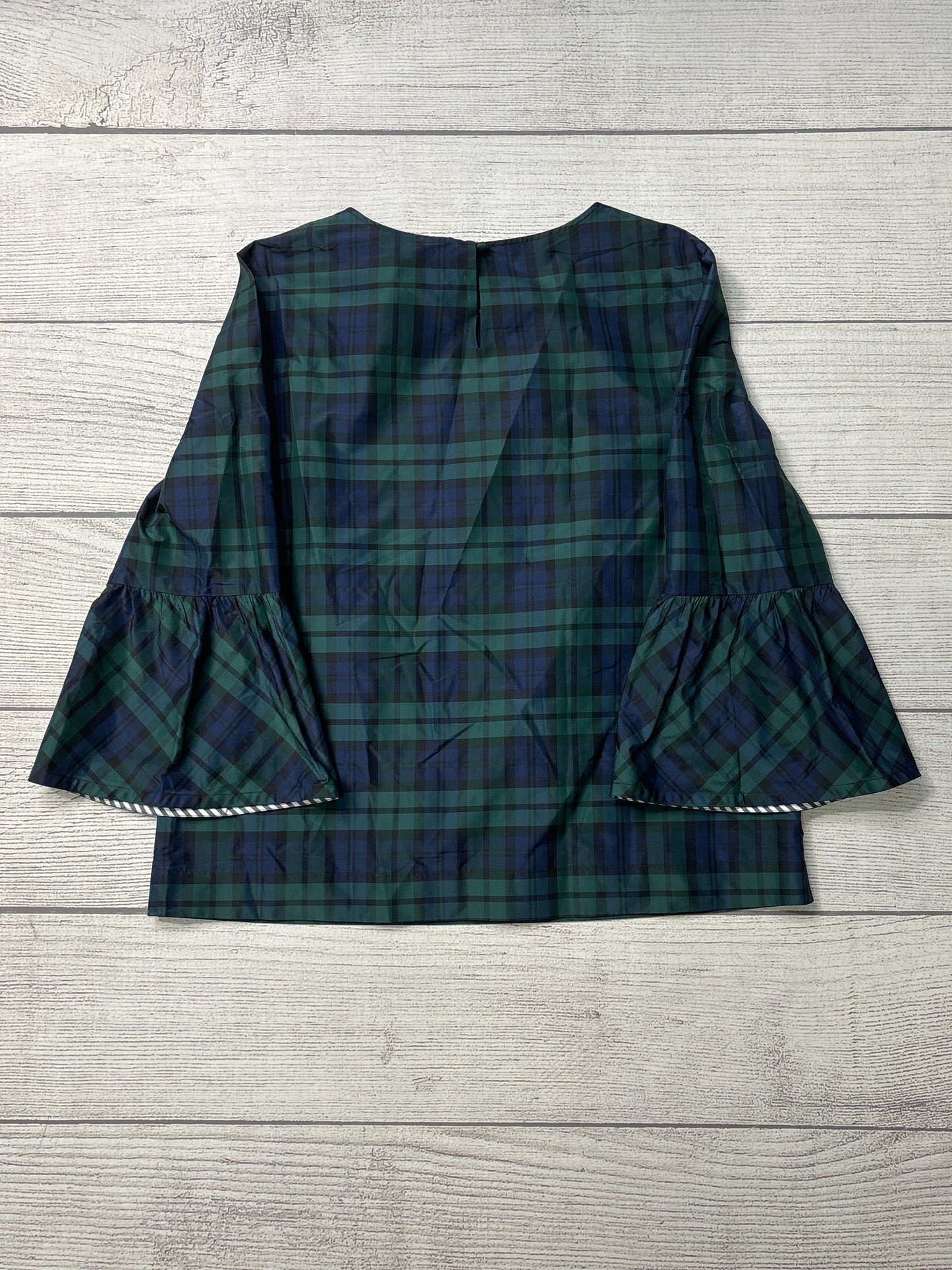 Top Long Sleeve By Vineyard Vines In Green Plaid, Size: M