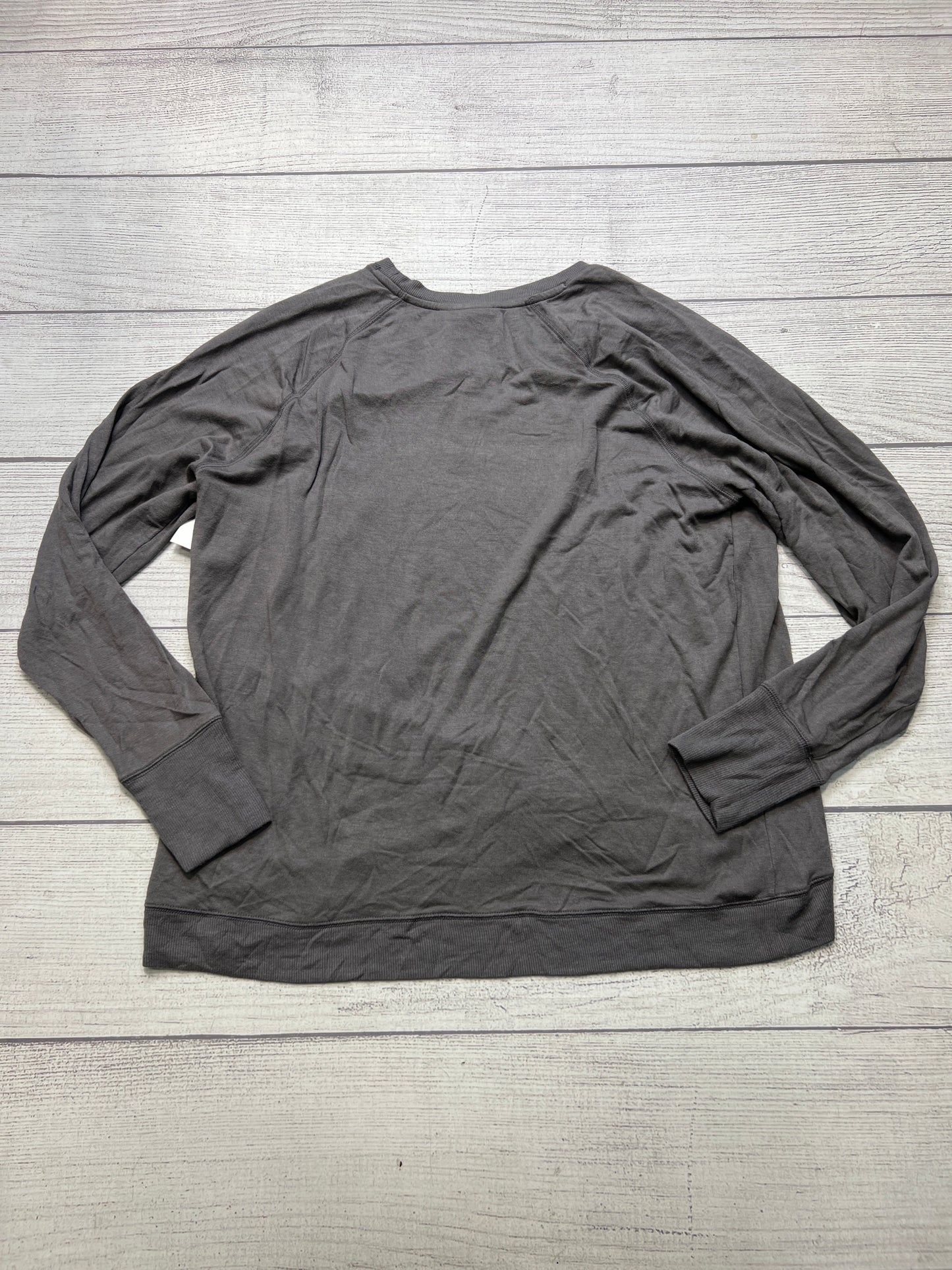 Athletic Top Long Sleeve Crewneck By Athleta In Grey, Size: Xl