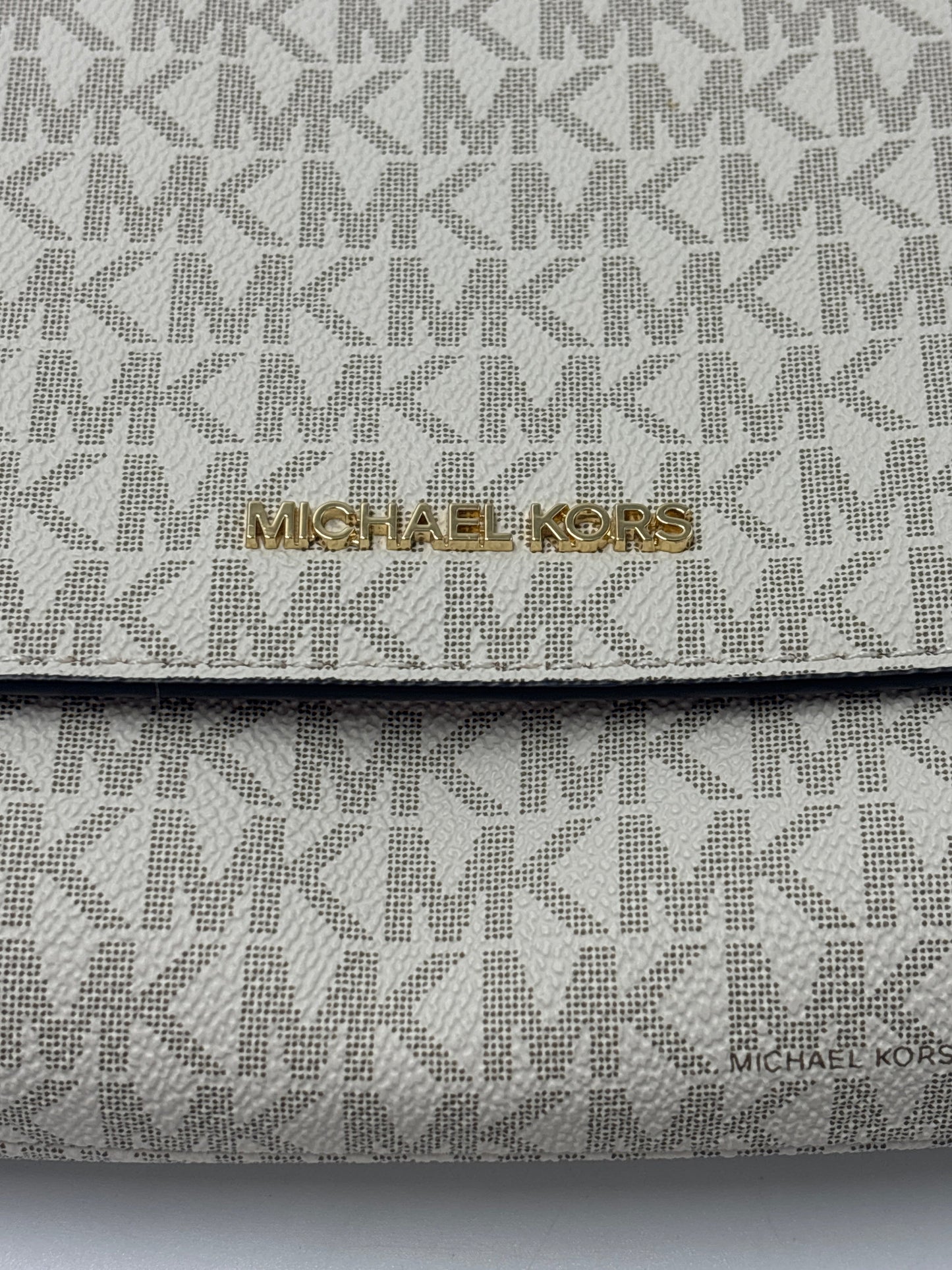 Handbag / Crossbody Designer By Michael Kors