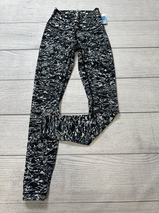 Athletic Leggings By Lululemon In Black & White, Size: 4