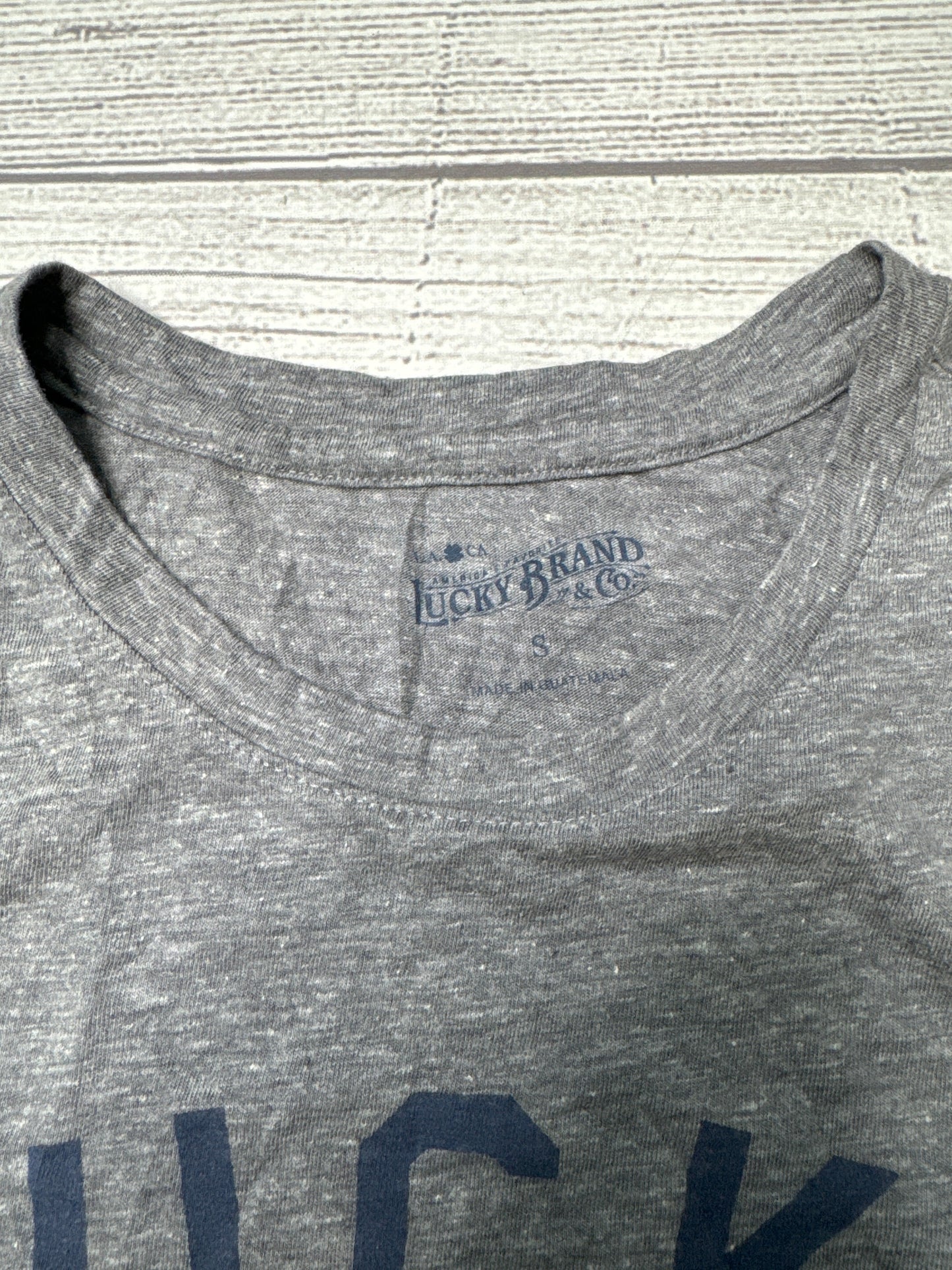 Top Short Sleeve By Lucky Brand In Grey, Size: S