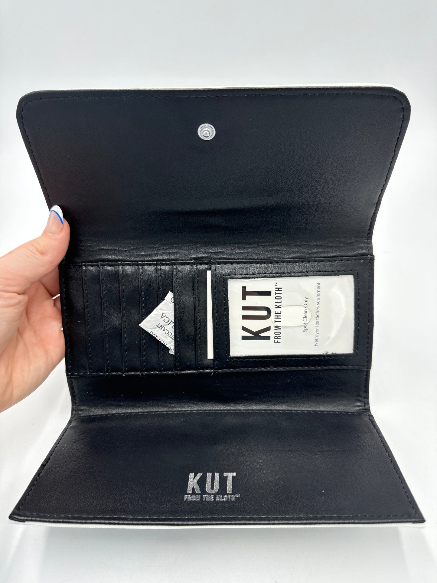 New! Wallet By Kut